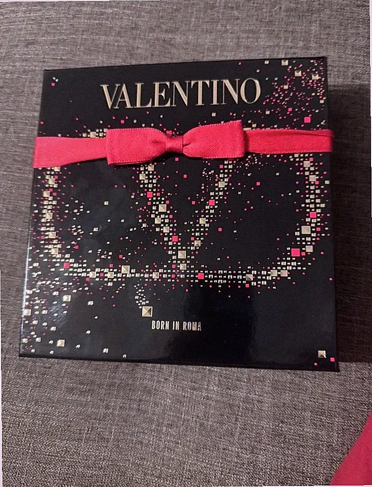 Valentino Born in Roma Fragrance Gift Sets